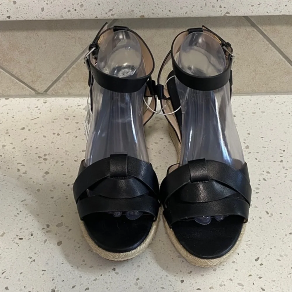 NWT Market & Spruce Black Wedge Sandals
